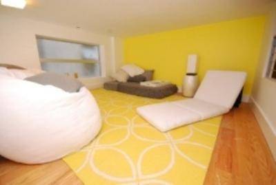 GORGEOUS OVERSIZED 2 BEDROOM WITH OPEN LOFT FEEL