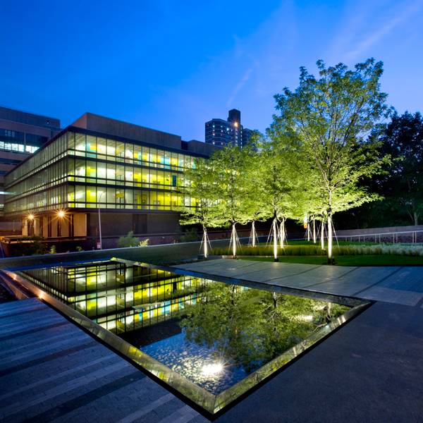 *NO FEE* RENTAL in -Luxury High Rise 1 Bedroom- steps away from LINCOLN CENTER & CENTRAL PARK