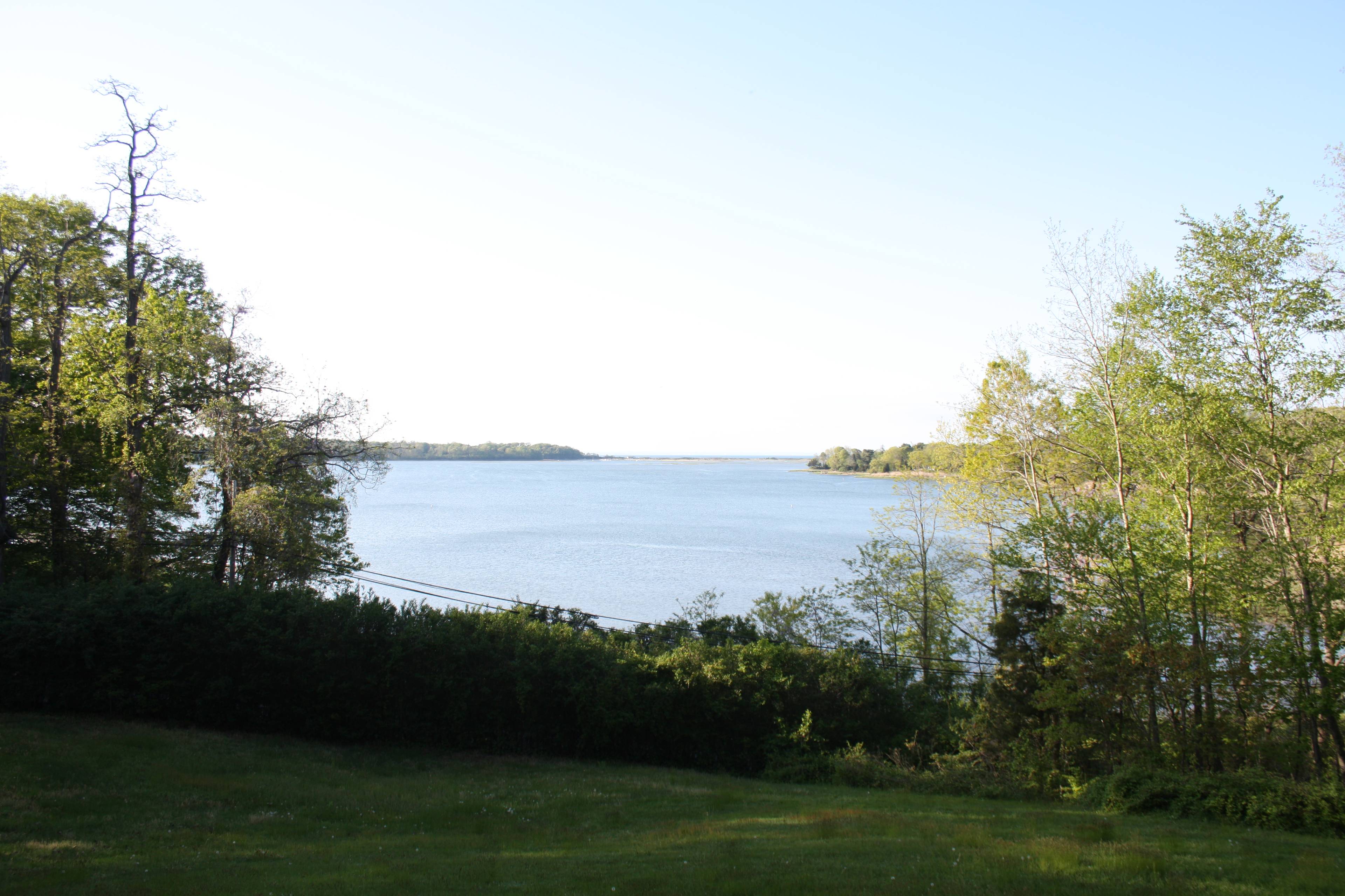 15 ACRE HARBOR FRONT!