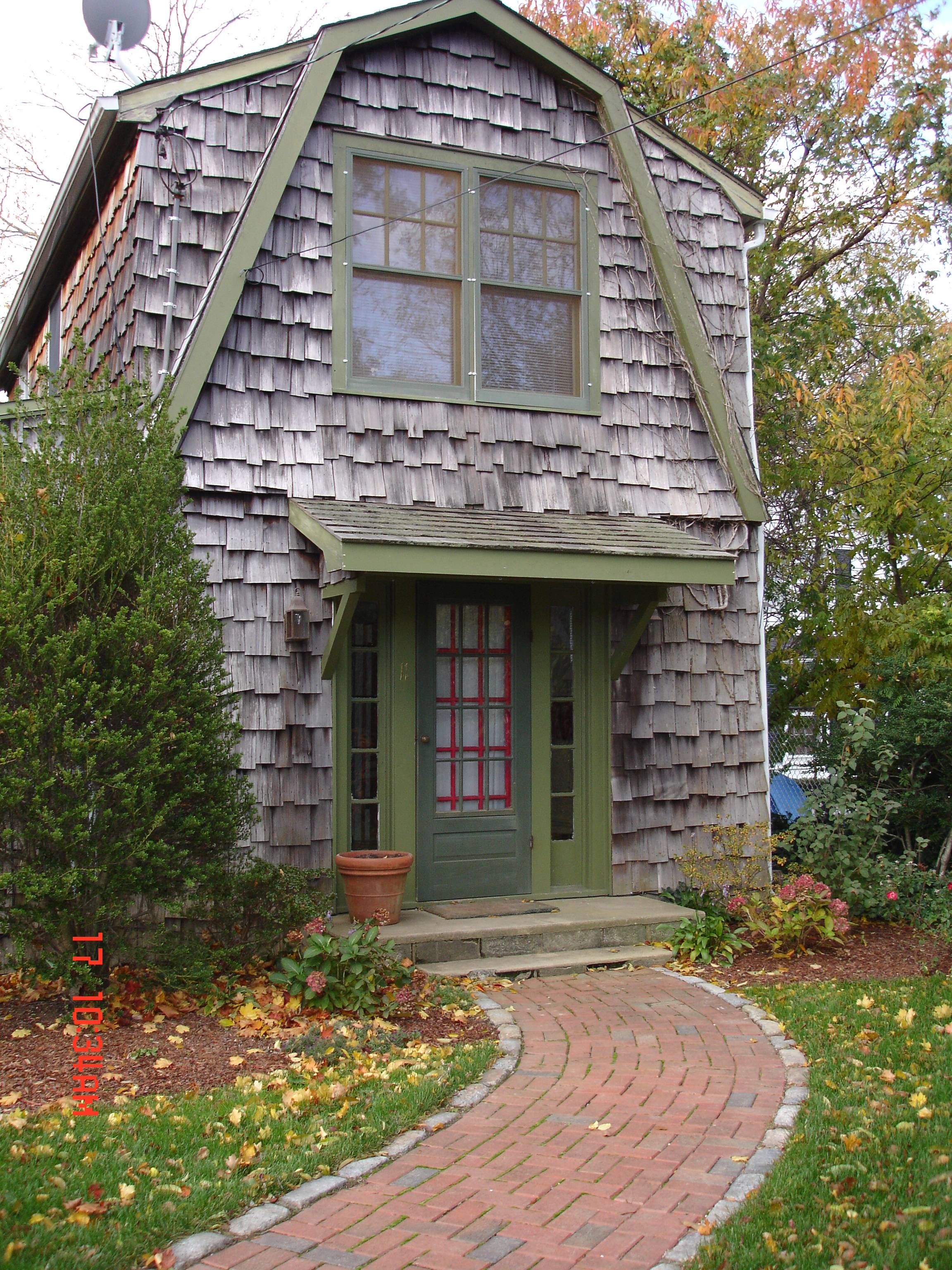 Quaint Cottage Near Bay Beaches Southampton North