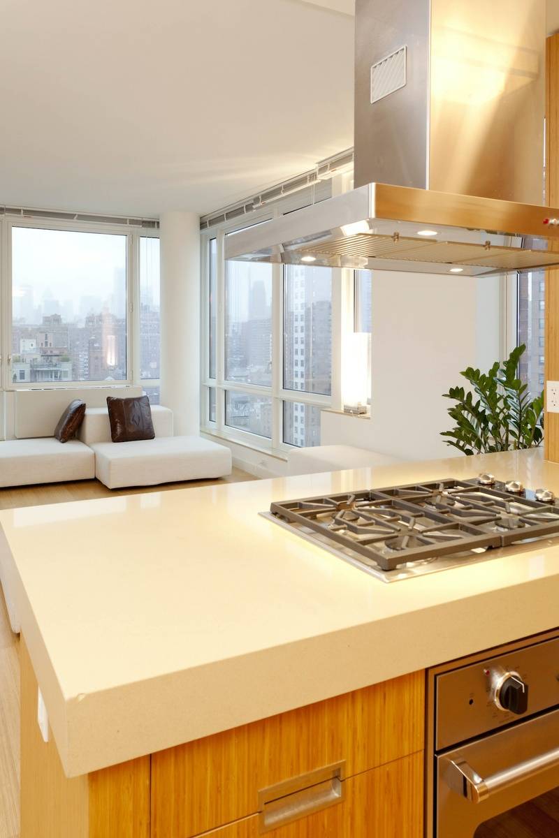 Live in style: Fabulous One Bedroom steps from High End Boutiques, Restaurants, High Line Park, Meatpacking District, West Side Highway 