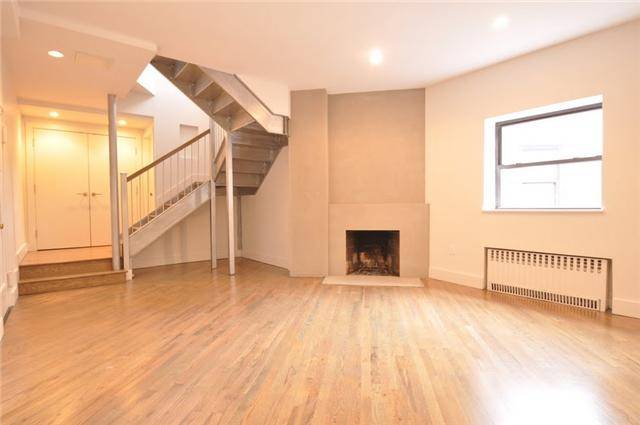  Murray Hill: Stunning Duplex Loft Style PH w/ a HUGE Private Terrace!