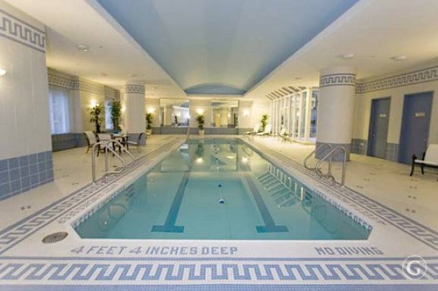 **FINANCIAL DISTRICT**GORGEOUS 2 BEDROOMS ~1.5 BATH**LUXURIOUS HI~RISE**F/T DOORMAN**ROOF SUNDECK**FITNESS ROOM**POOL**SAUNA**GARAGE**