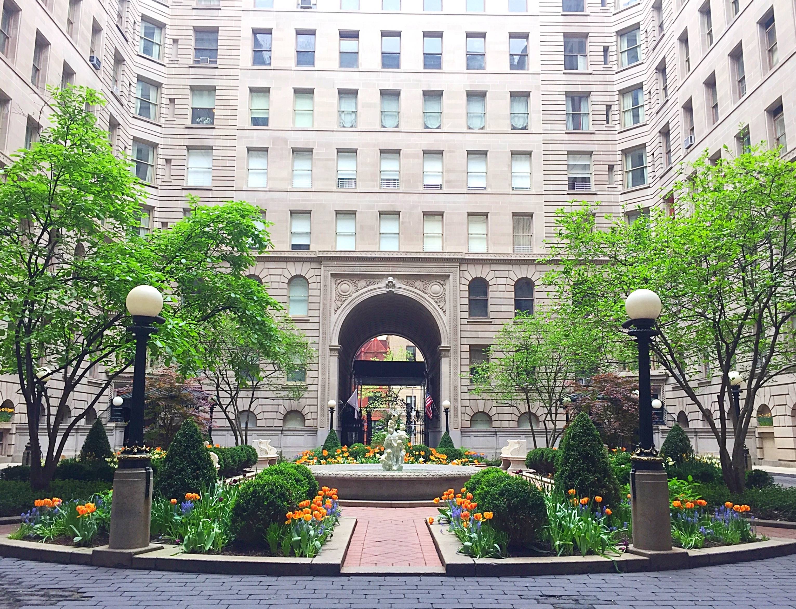 UWS Bright Corner 2 Bed/2 Bath at Apthorp Luxury Condo