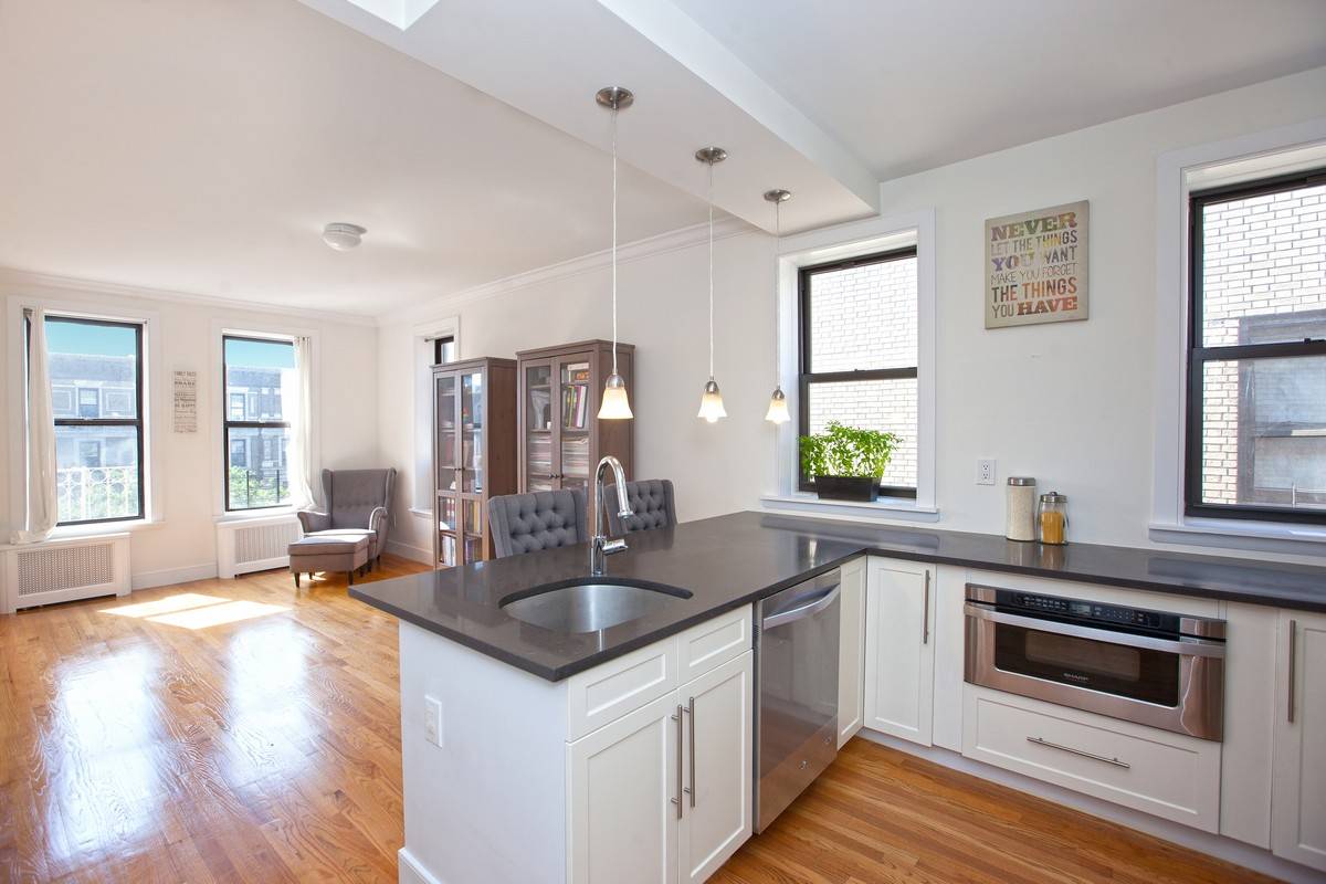The Perfect blend of Pre War with Modern Features and Amenities- The Strathmore