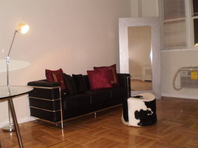 NO BOARD APPROVAL STUDIO RENOVATED WITH GREAT OUT DOOR SPACE