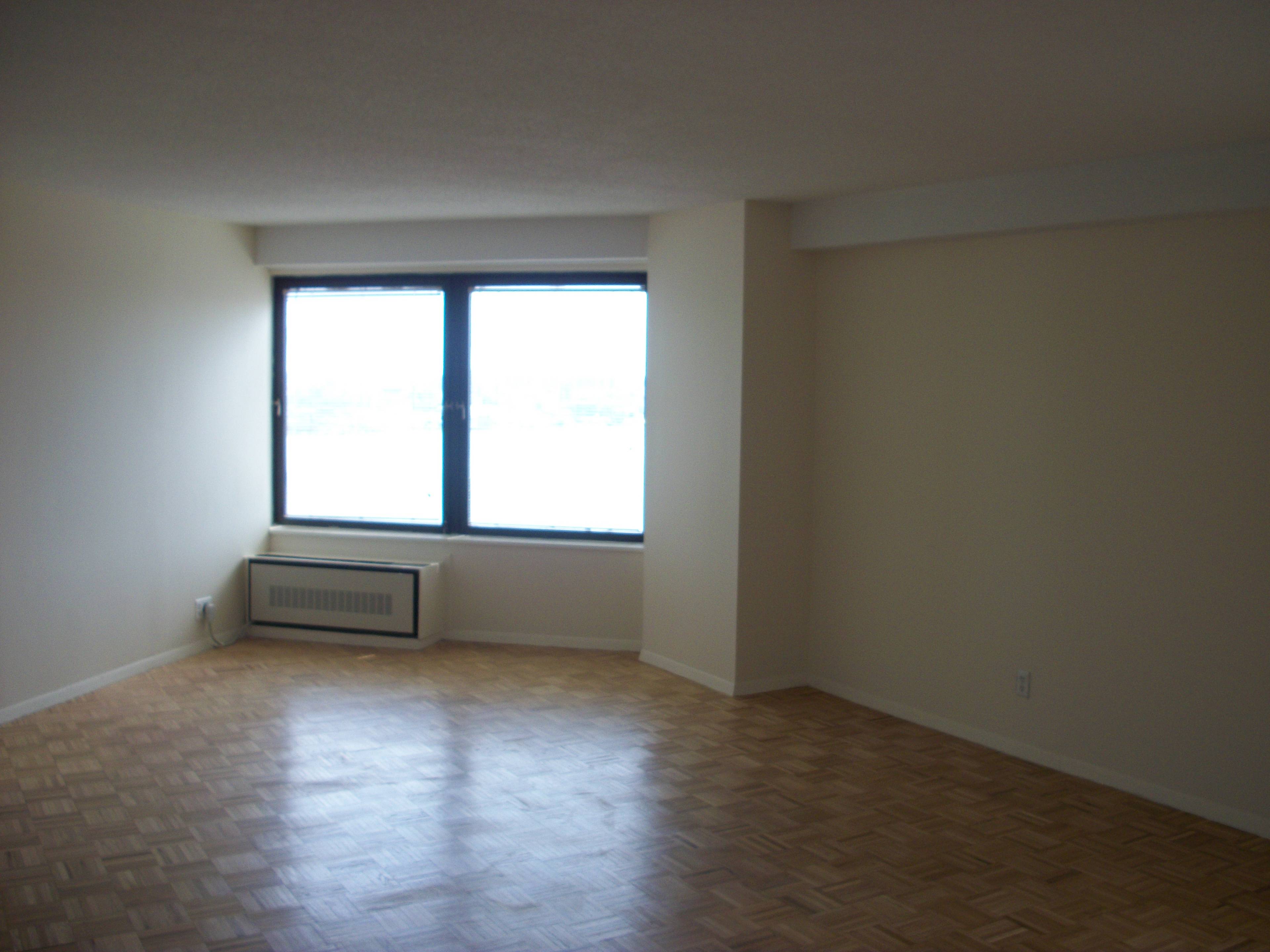 Huge Convertible Two Bedroom located East of Gramercy Park...!(cvt2)