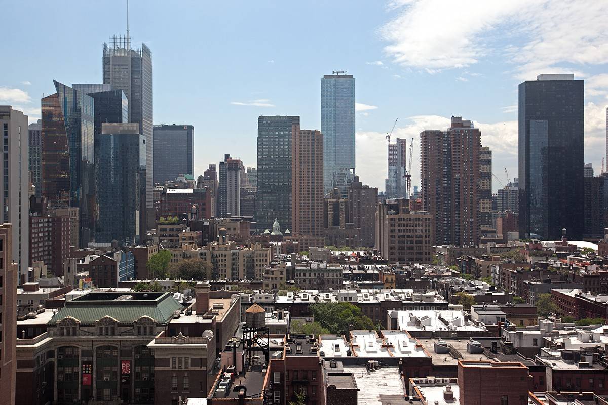 Spacious 2 beds 2 baths with unbeatable views!
