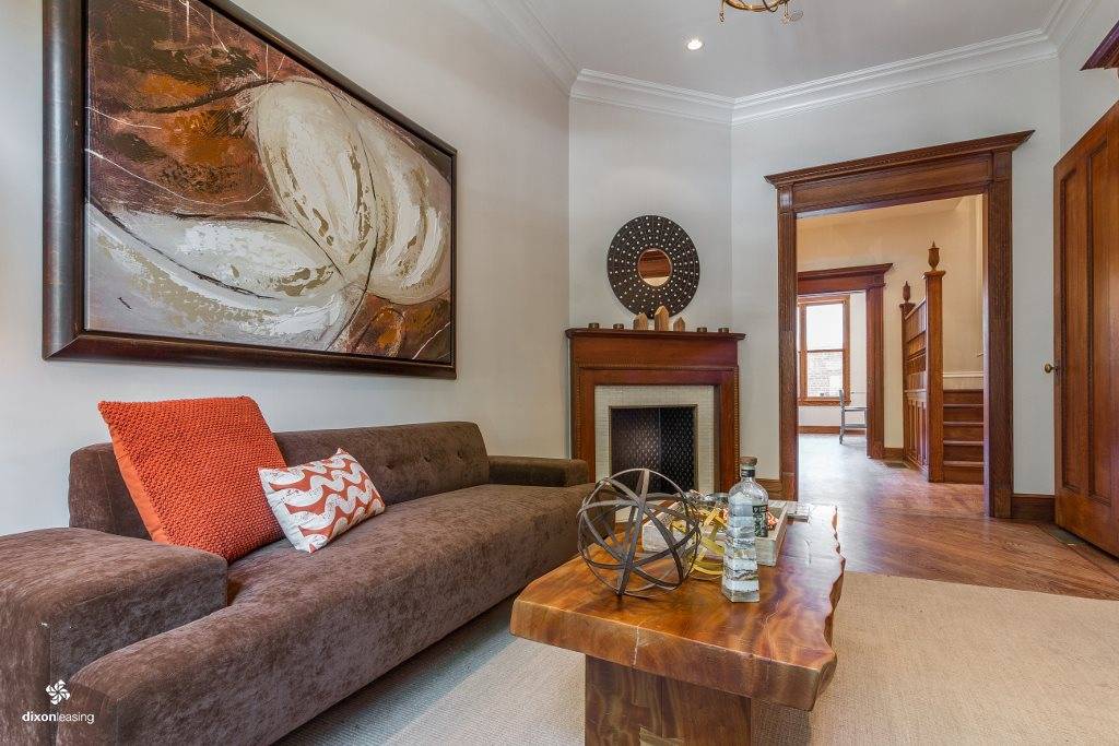 Harlem :  4 Bedroom stunning Harlem brownstone.