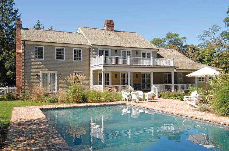SAG HARBOR 5 BED WITH POOL ON 1.3 ACRES WITH POOL 