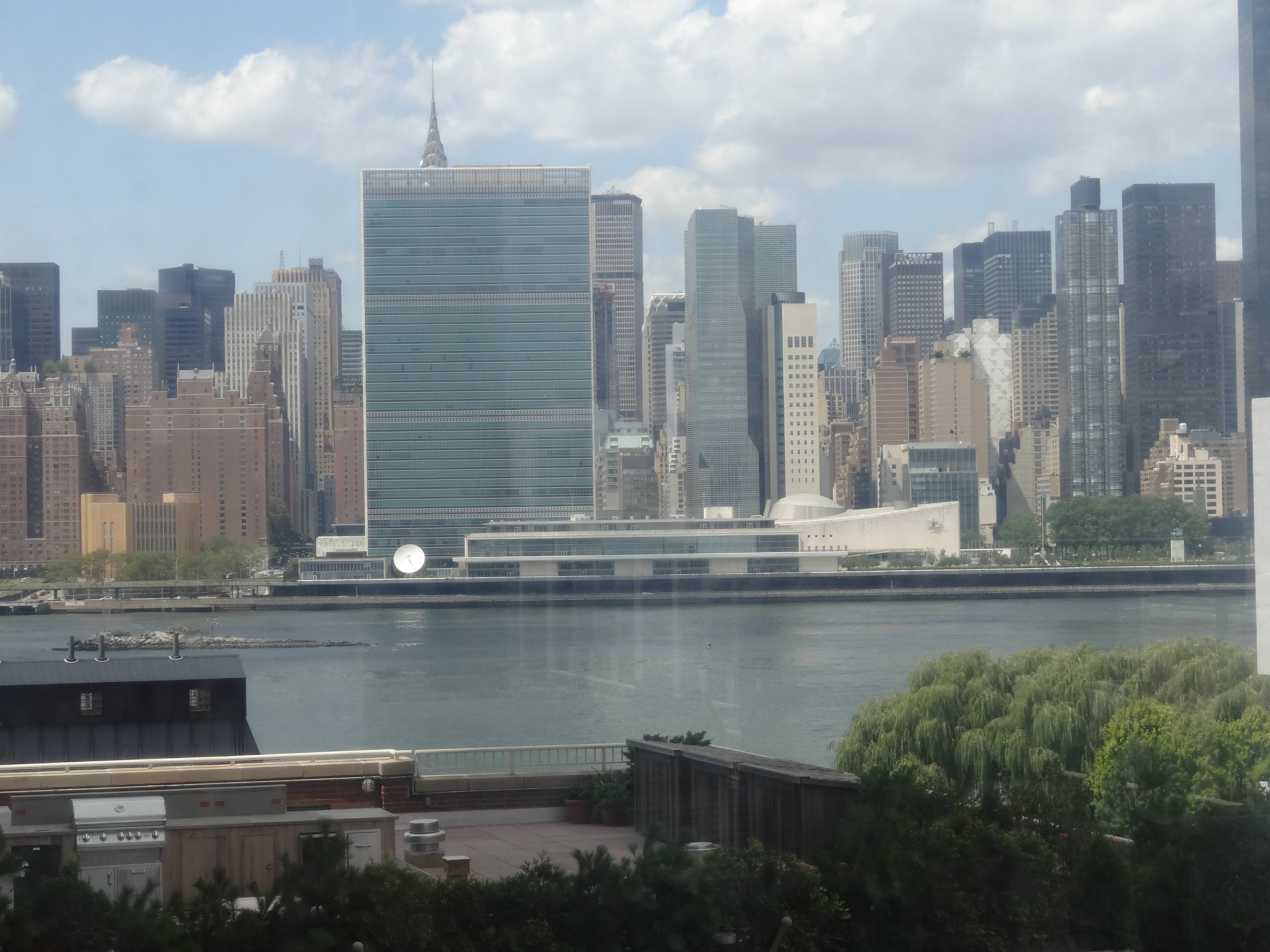 LONG ISLAND CITY, 1 BED 1 BATH CONVERT TO 2 BED