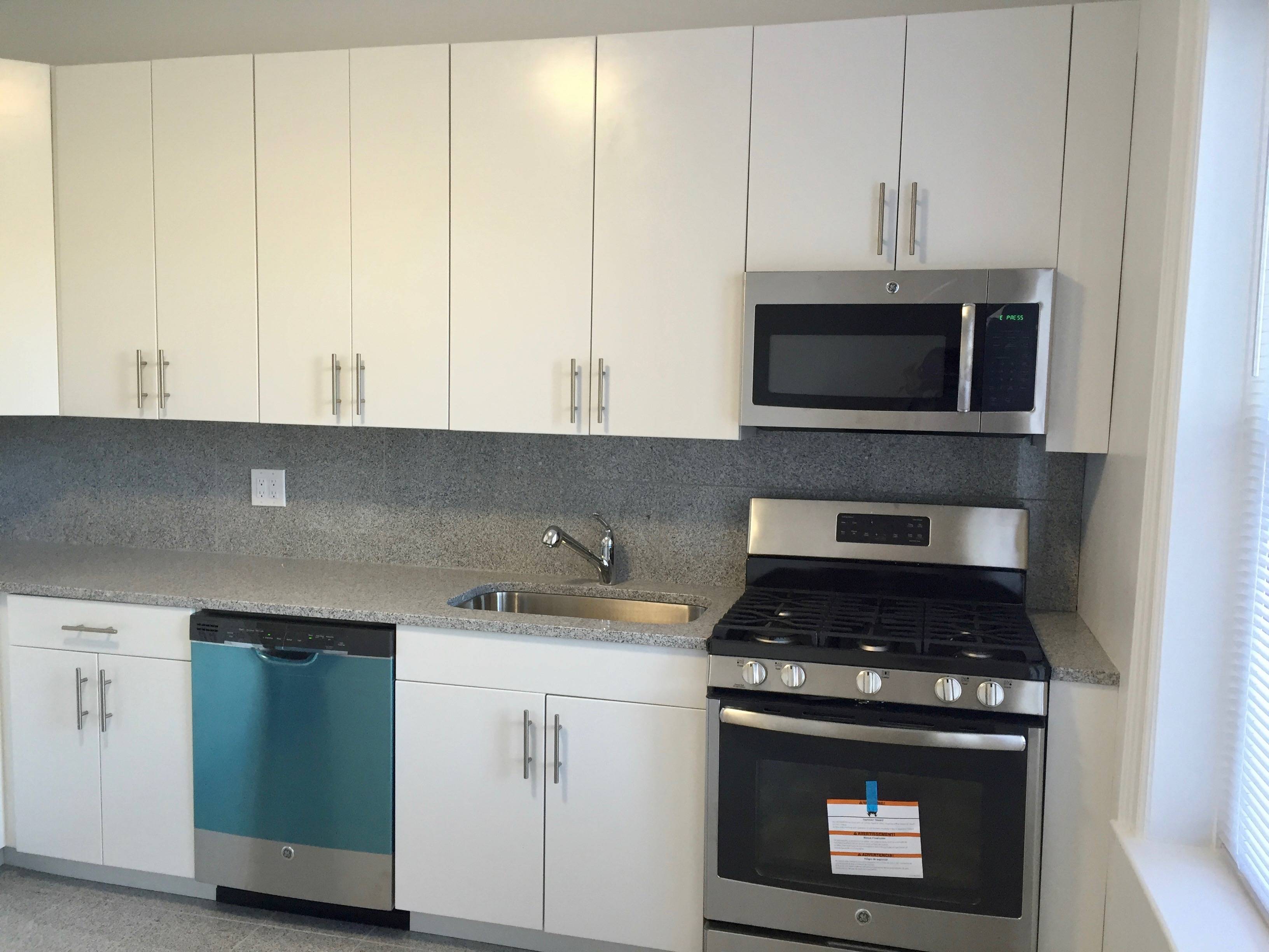 Large recently renovated 1 bedroom , Sunnyside.