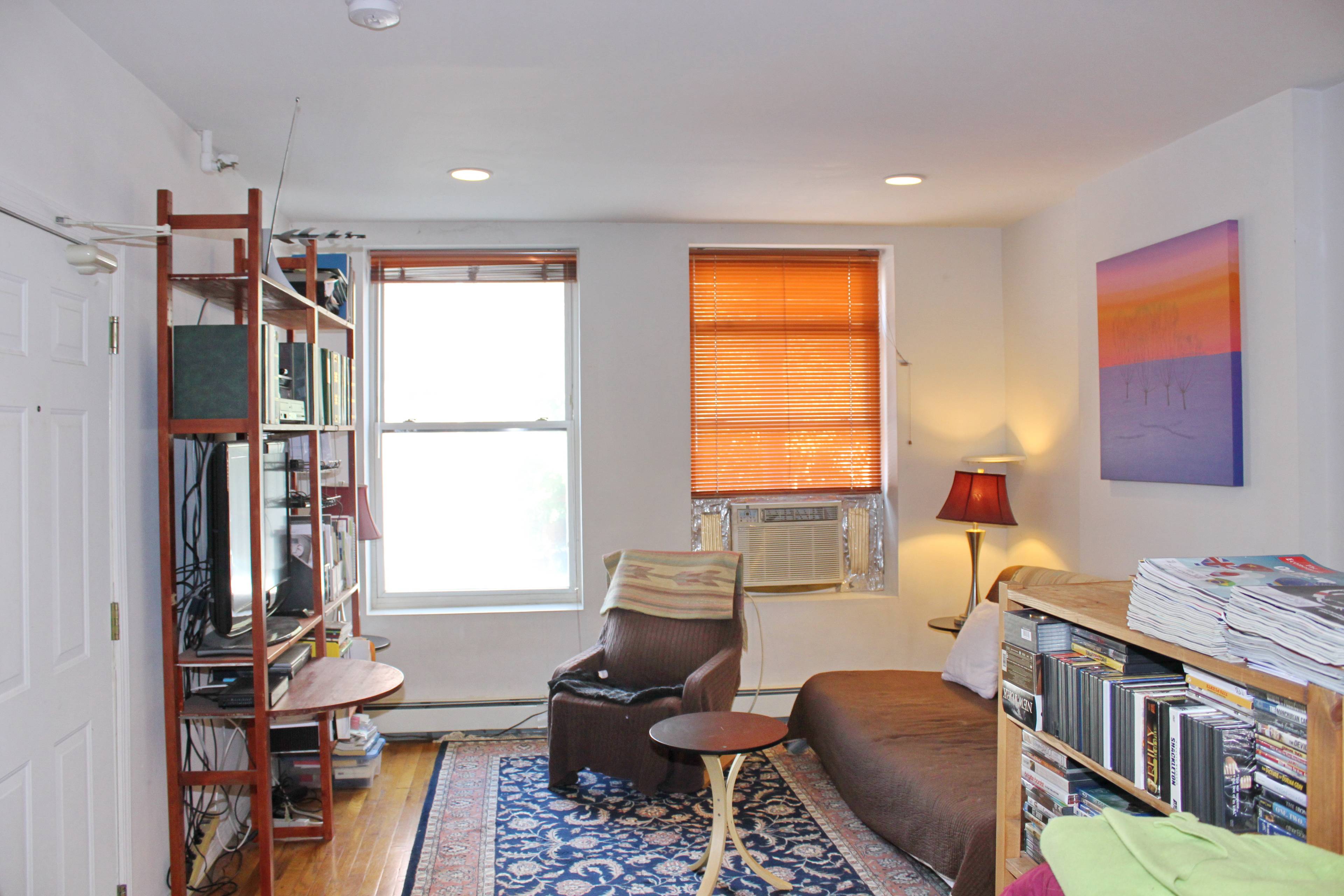 Large Duplex - Quiet Neighborhood in JC Heights near Journal Square