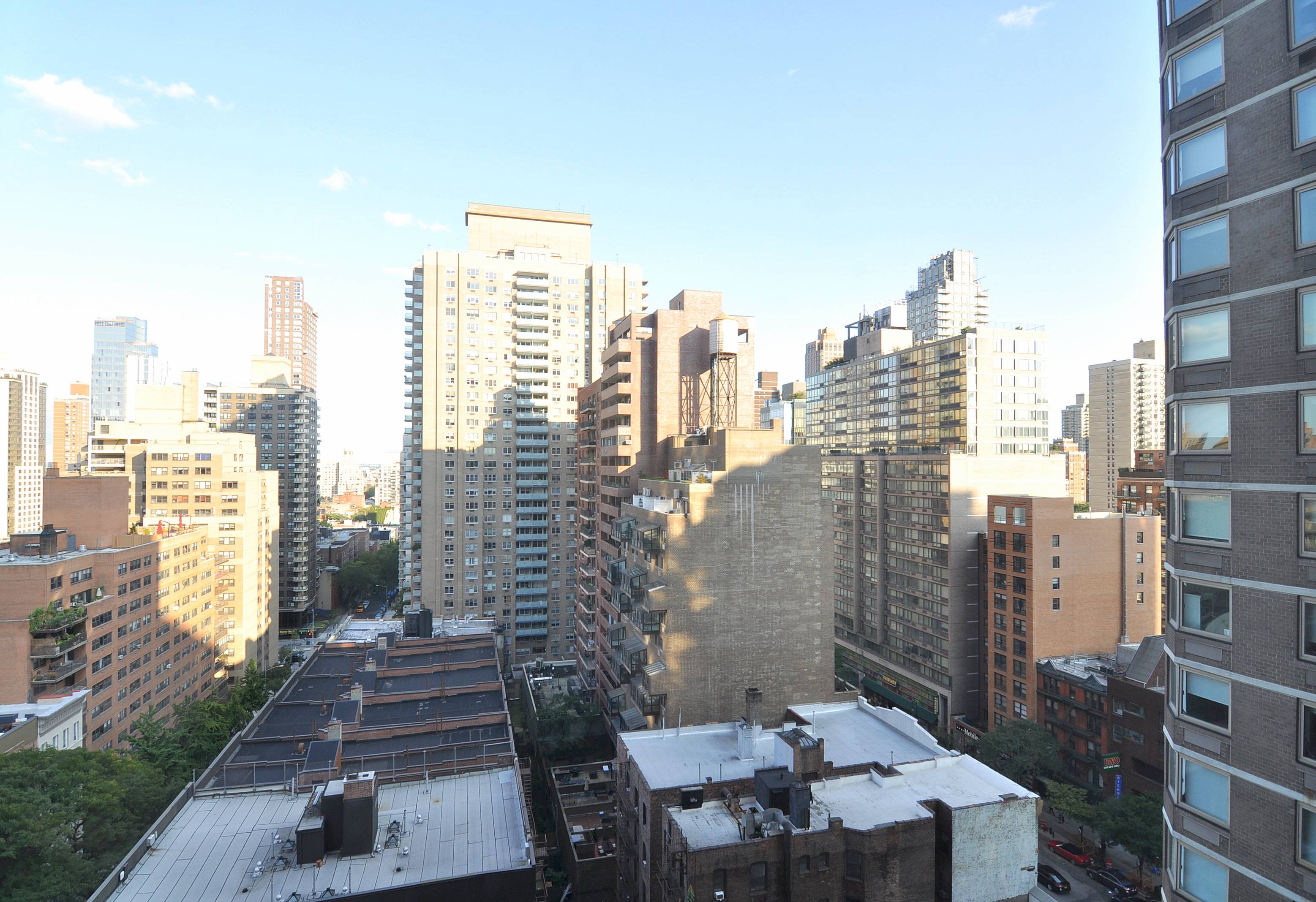 NO FEE! One Bedroom Apartment - Heart of Upper East Side - Steps to Q, 4, 5, 6 Trains!