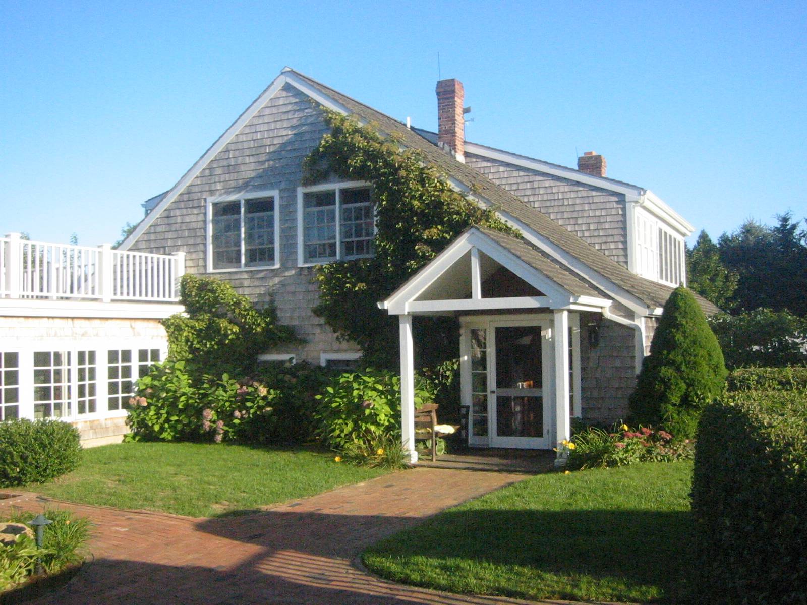 SAGAPONACK OCEAN BREEZES