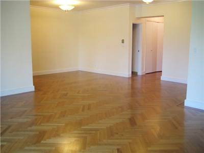 UPPER EAST SIDE RENTAL ; MASSIVE (1152 SQUARE FEET), STUNNING  JR 4  - PRIME LOCATION - SHORT OR LONG TERM AVAILABLE