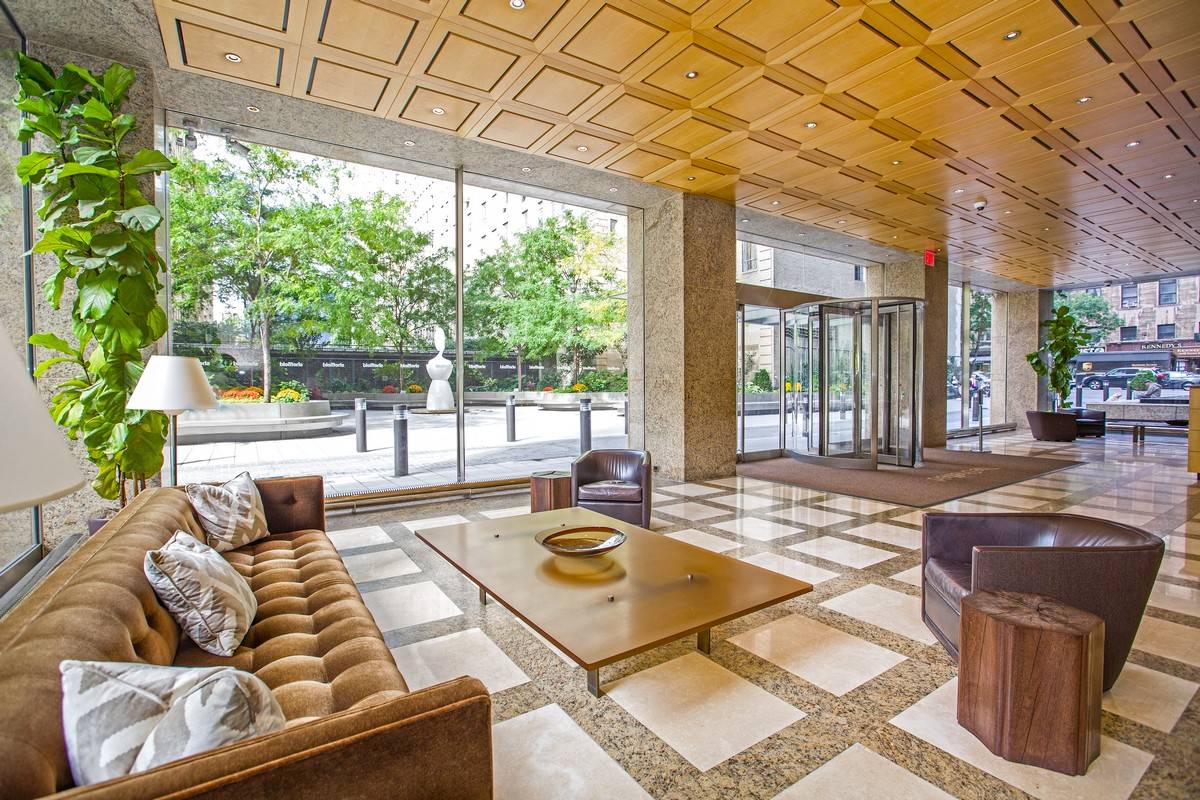 Sizable Customized Walk In Closet and brad-new kitchen! Beautiful Junior-1 on 48th fl. in Columbus Circle