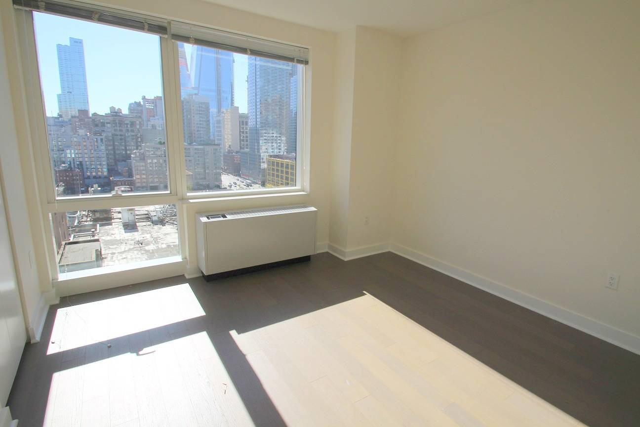 Stunning 1 Bedroom w/ Skyline Views & Washer/Dryer