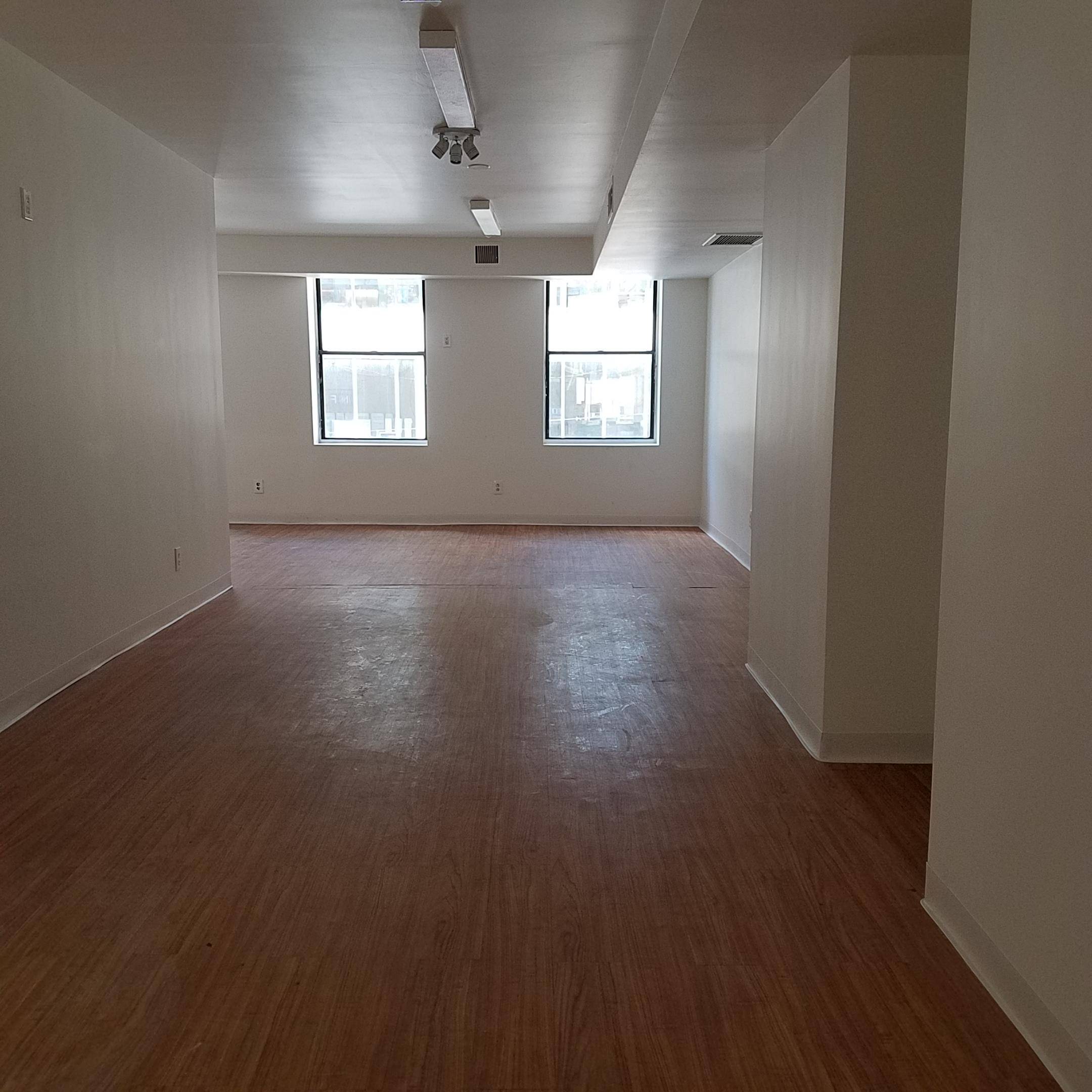 3rd Floor Retail/Office Loft 6 Avenue Walk Up