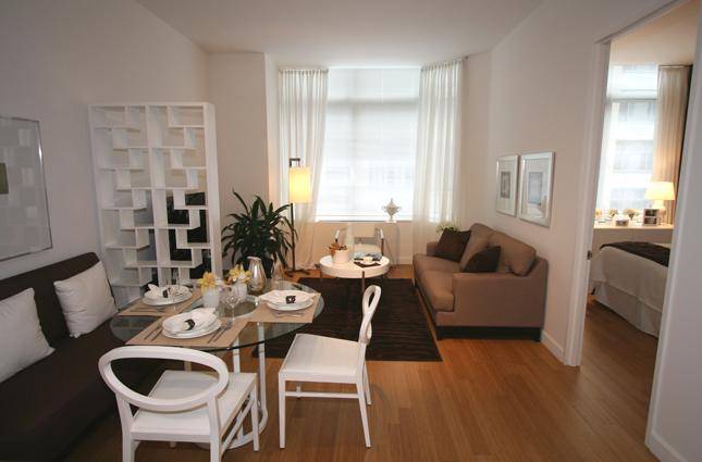 Sunny One Bedroom - Tons of Closet Space -  GREEN BUILDING - WASHER/DRYER IN UNIT