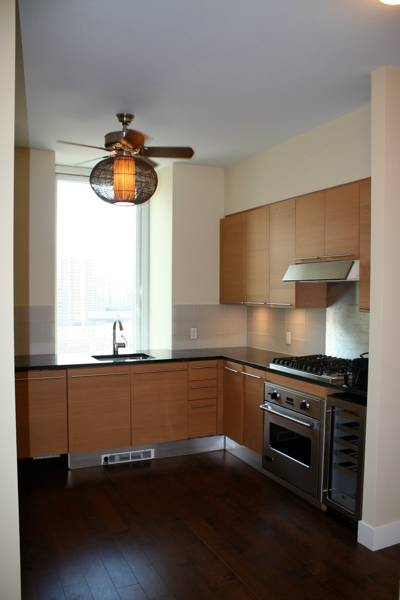 UPPER WEST SIDE LUXURY RENTAL 2 BEDROOM 2 BATH  10 WEST END AVENUE