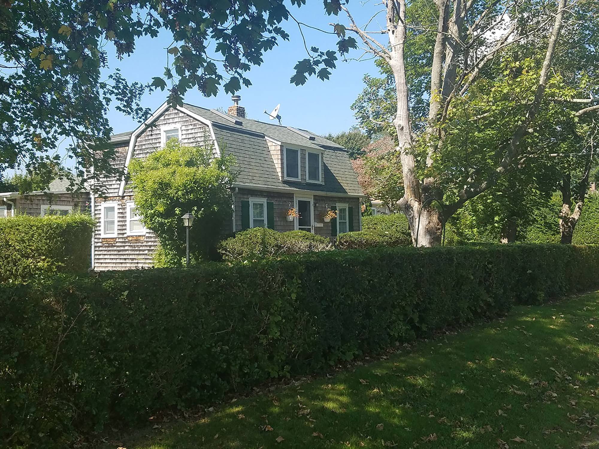 SOUTHAMPTON VILLAGE - TONS OF POTENTIAL
