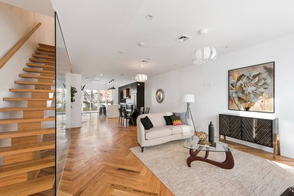 Picturesque Bed-Stuy Townhouse