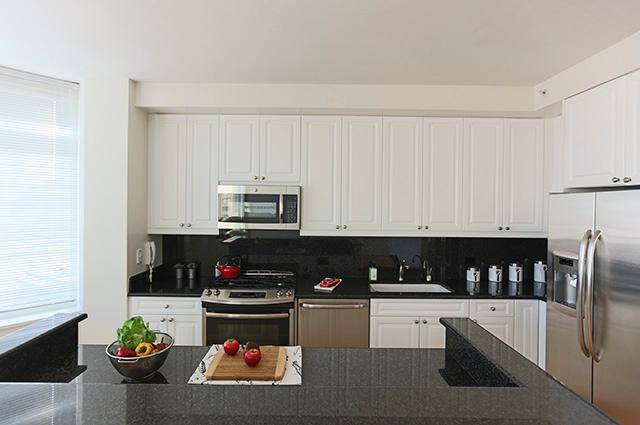 Upper West Side, 1 Bedroom 1.5 Baths, Full Service Luxury Building, Windowed Kitchen, WIC, W/D, Pool,  No Fee