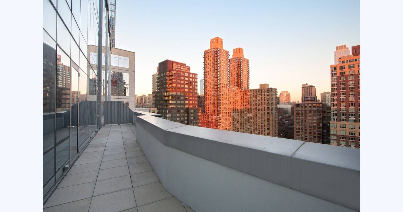 2 Bedroom with Private Terrace