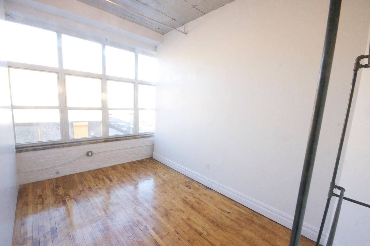 Massive 2 Bedroom Loft in Prime Bushwick Area - NO FEE w/Laundry
