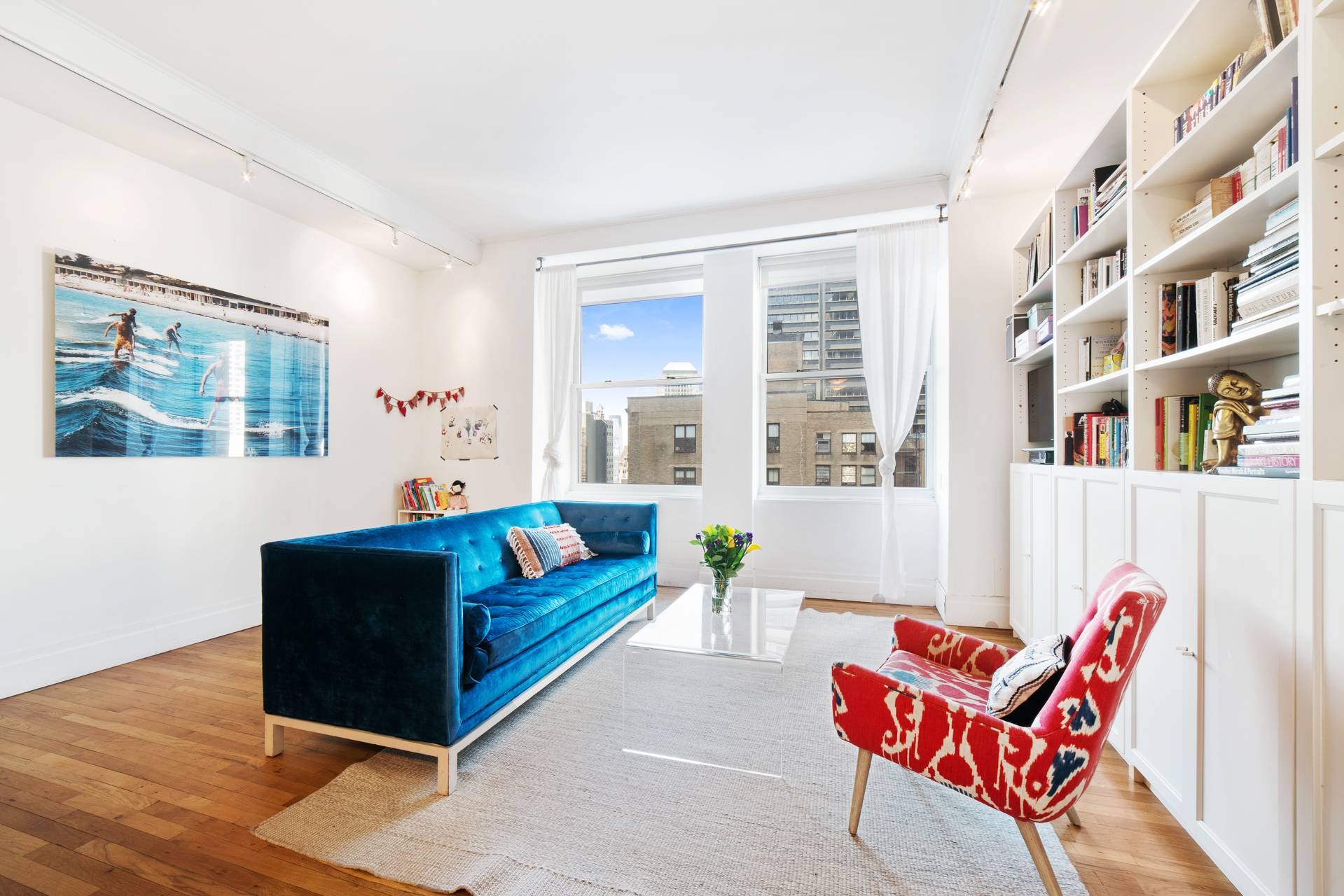Bright Downtown Loft