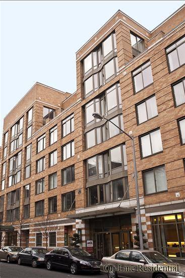 Floor to Ceiling Windows in this Stunning Studio Apartment in Chelsea