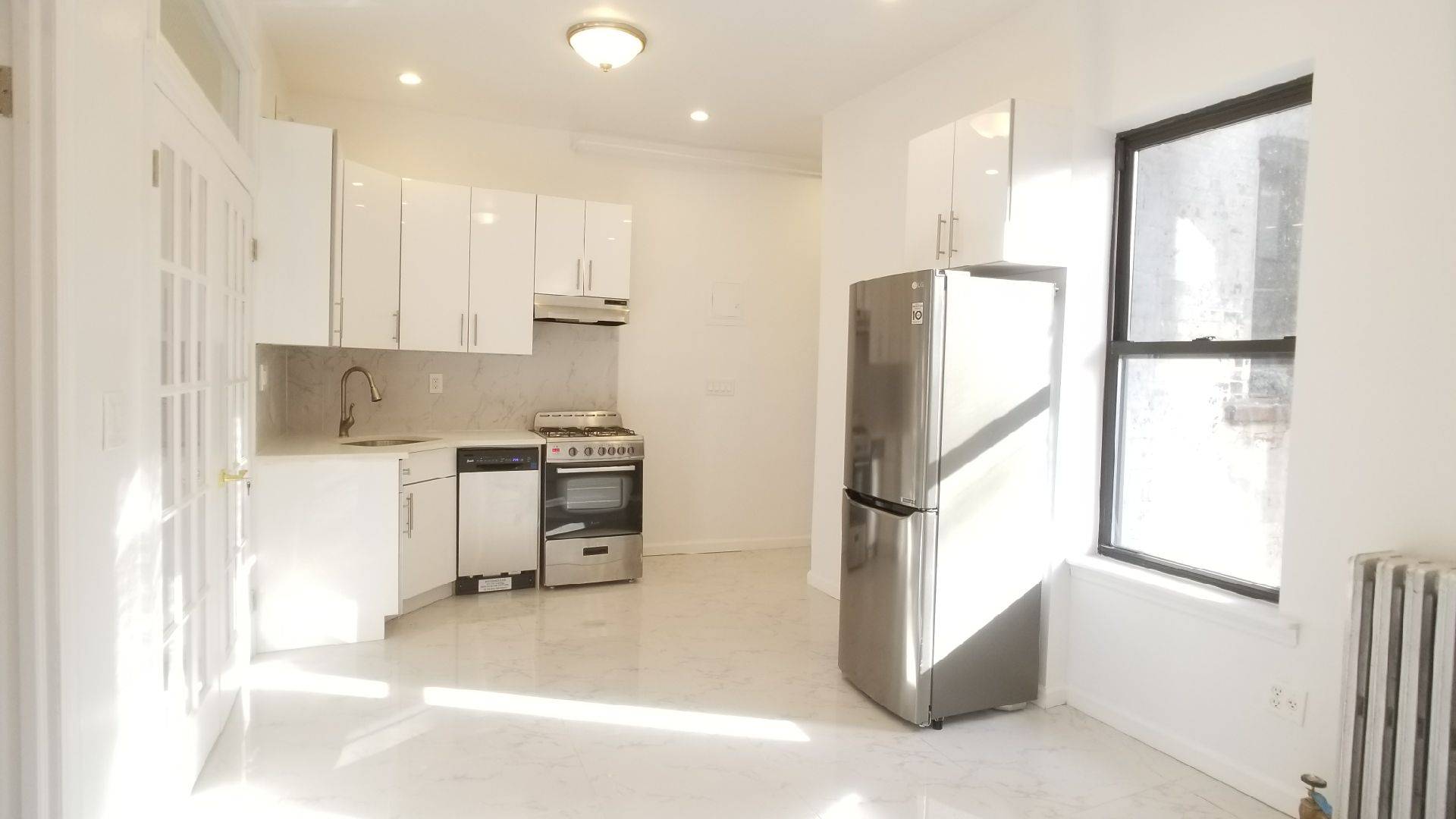 Williamsburg Best Kept Secret! A Sparkling 1BD 1BATH + Office On Bedford & N 1st!!!