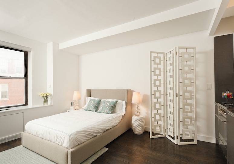 UPPER WESTSIDE****INDULGENT THREE BEDROOM****SWIMMING POOL, SPACIOUS CLOSETS, STYLISH KITCHEN AND BATH