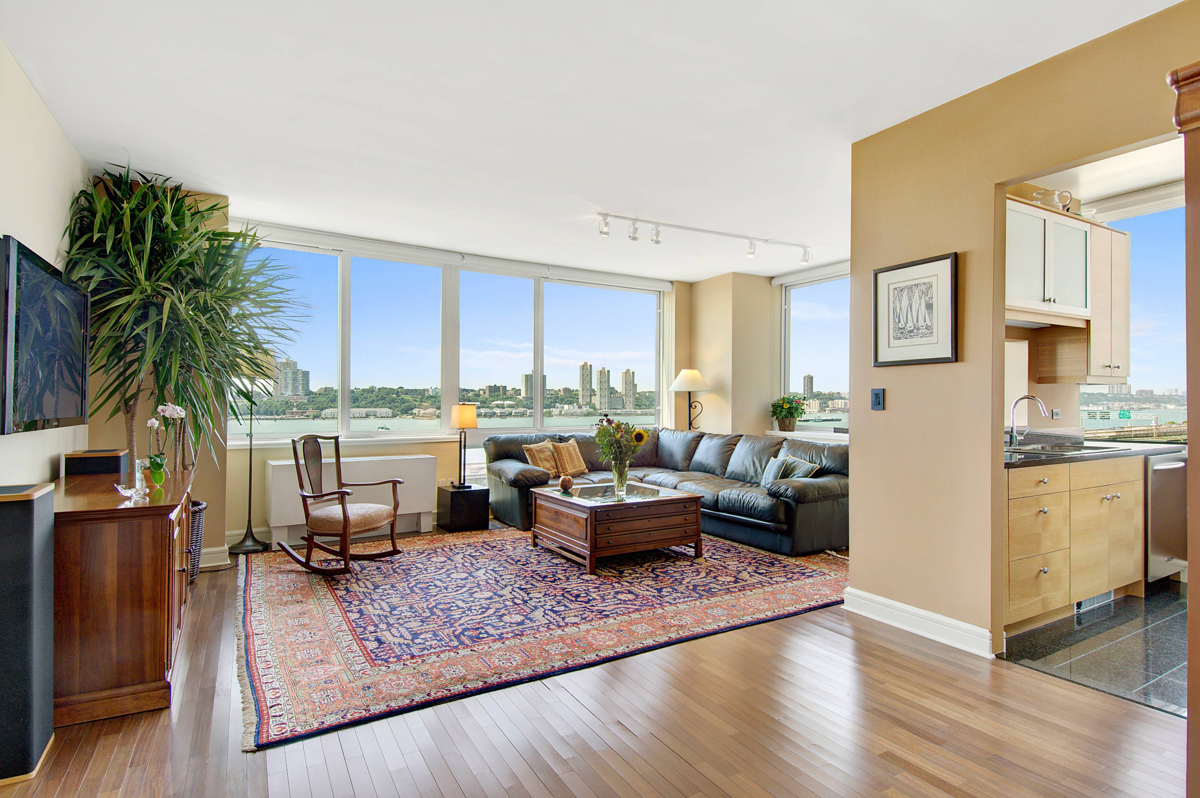 Upper West Side. Trump Place. Magnifient Luxury Two Bedroom, Two Baths. Spectacular River Views