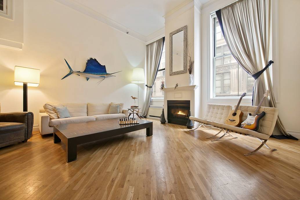 Stunning Chelsea 3 Bedroom Condo with 15' Ceilings