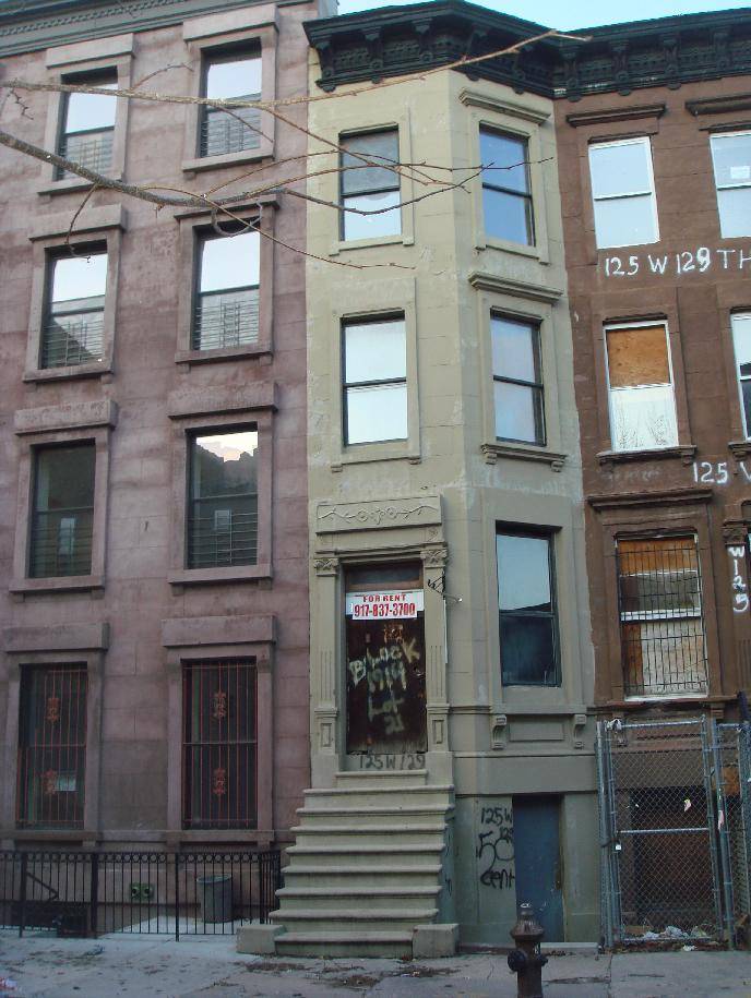 4 STORY BROWNSTONE BET LENNOX AND 8TH AVE
