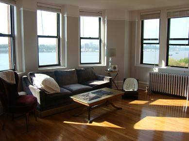 HEAVENLY PANORAMIC HUDSON RIVER VIEWS PENTHOUSE 1000+SF 1.5 BEDROOM  MUST SEE