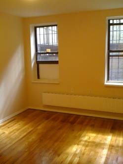 PRIME CHELSEA 2BR DUPLEX PRIVATE OUTDOORS CHARACTER LOADED 