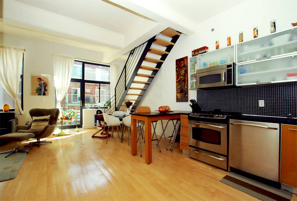 Gorgeous 1200 Sq ft Designer WILLIAMSBURG Triplex Penthouse Loft Plus 308 Sq ft Private South Facing Roof Deck!!!