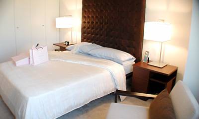 -Luxury Chelsea Two Bedroom Luxury Rental  Over 1200 Square Feet! No FEE