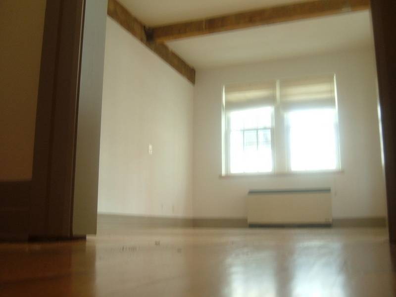 DUMBO LOFT RENTAL; DUMBO / WASHINGTON STREET - UNIQUE WITH HISTORIC DETAIL - HUGE 1 BEDROOM + HOME OFFICE