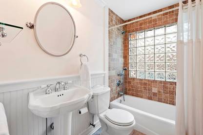 PRIVATE NEWLY RENOVATED SAG HARBOR