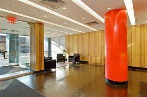  Large   Studio  with Home office and  Balcony   in Long Islang City