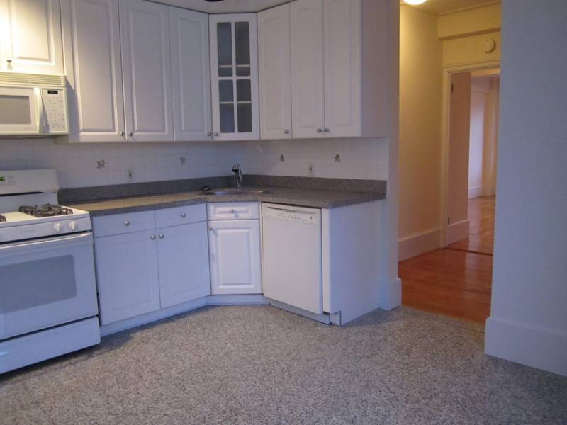 GORGEOUS 3BR/2.5BA DUPLEX GREAT LIGHT/VIEWS PRIME UWS STEPS FROM TRAINS