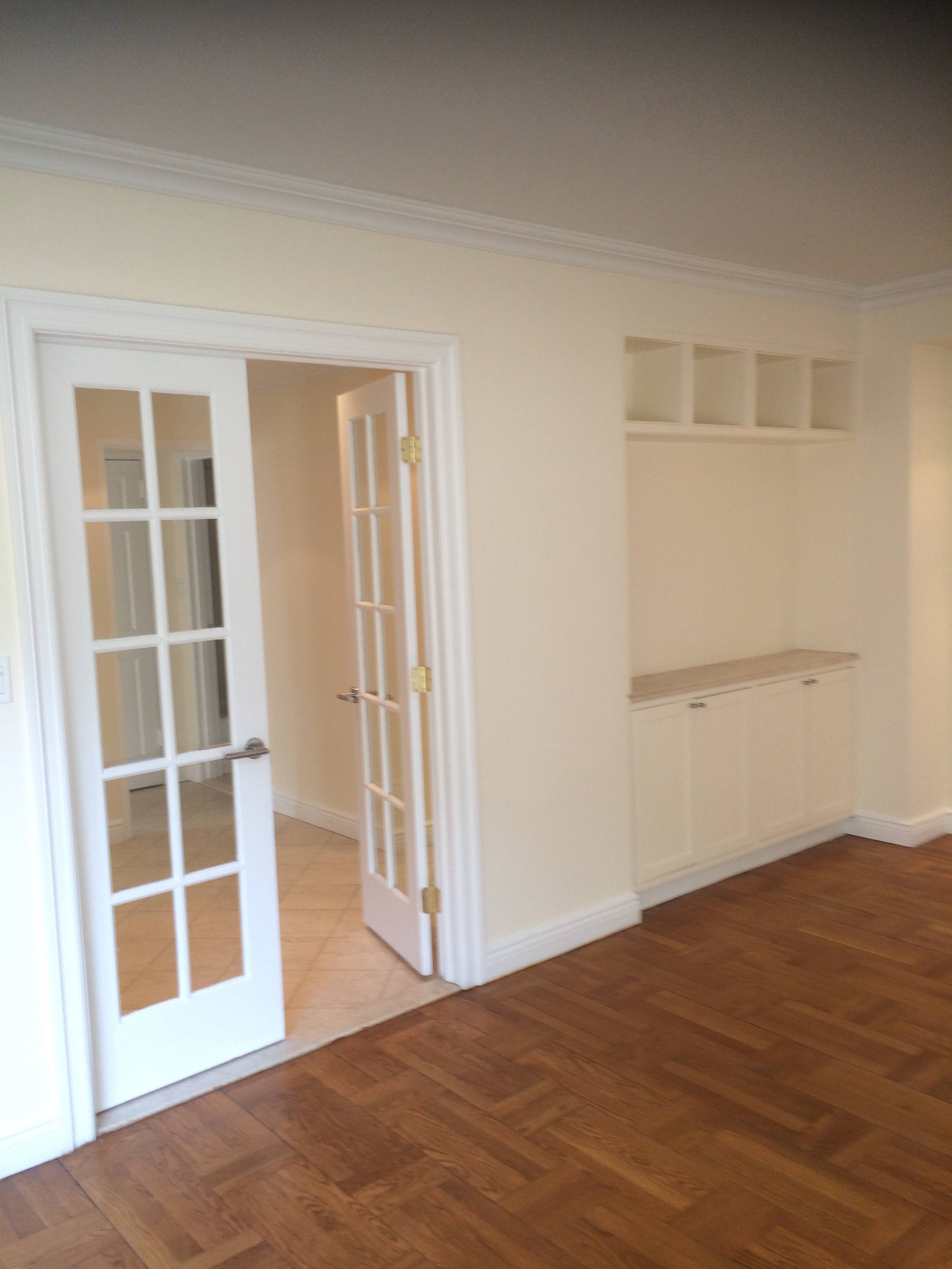 One Bedroom $3500 Steps to Park