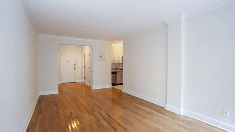 Nice Unfurnished Studio ready for rent in Greenwich Village Manhattan for 3,646.  Apt #3E - NO FEE