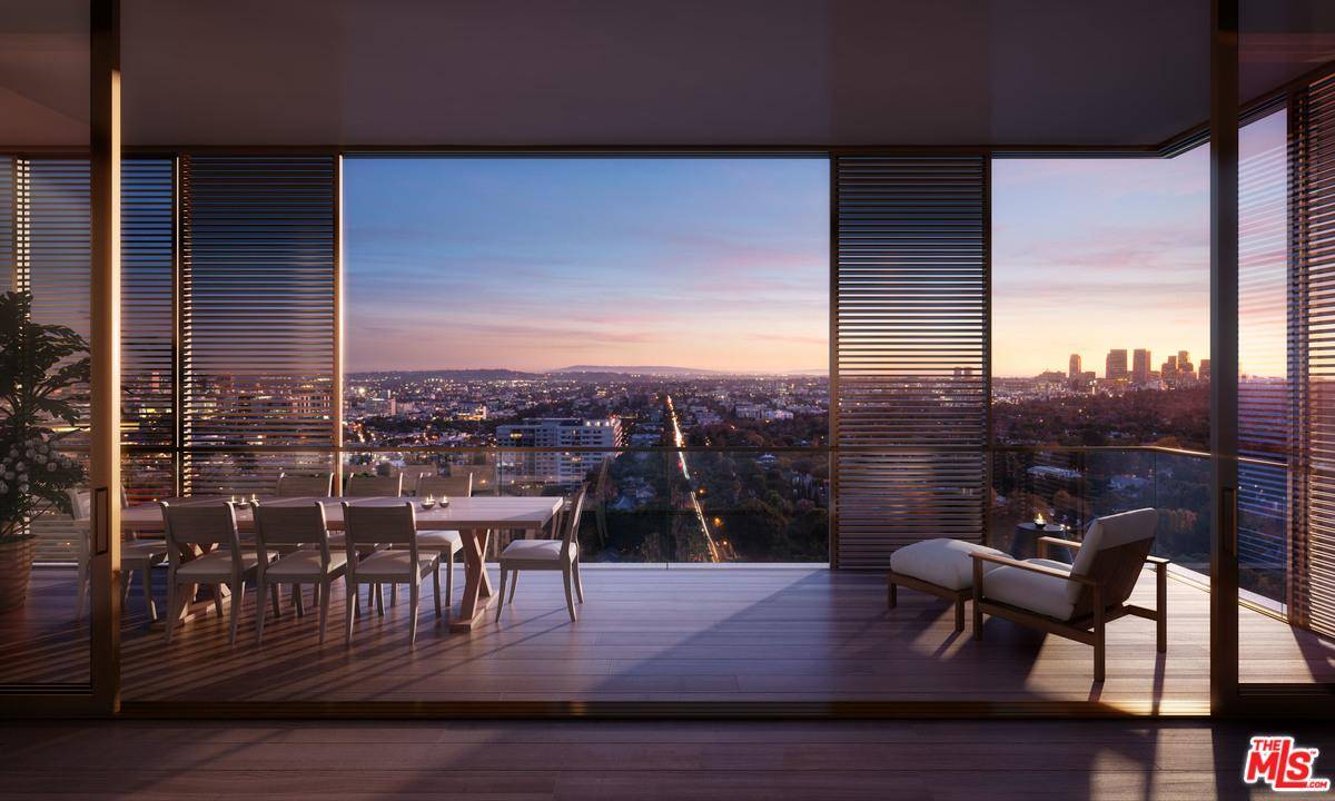 Created by renowned architect John Pawson - 4 BR Condo Beverly Hills Flats Los Angeles