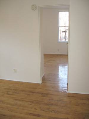 One bedroom in a beautiful prewar elevator building. Carnegie Hill