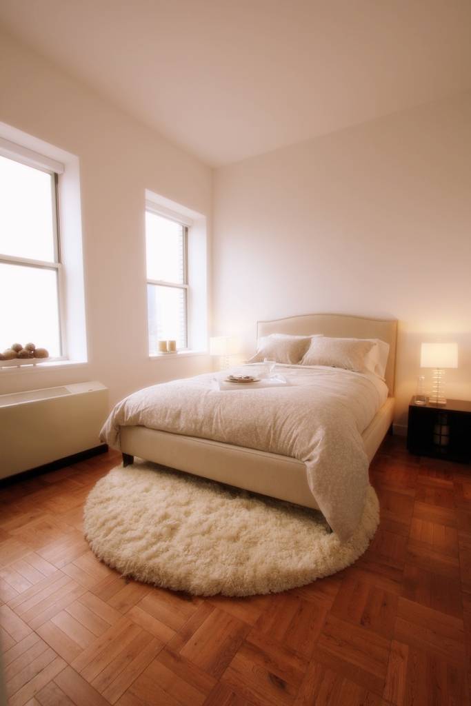 DOWNTOWN Financial District, New York Stock Exchange, Stone Street - Close to Subway **FULL SERVICE CONCIERGE**Lounge SUN Deck GYM** LOW FEE STUDIO $2,350
